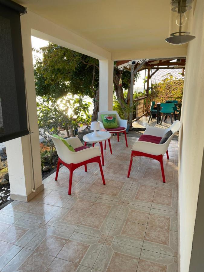 Appartement Vue Mer, Case Pilote Bagian luar foto