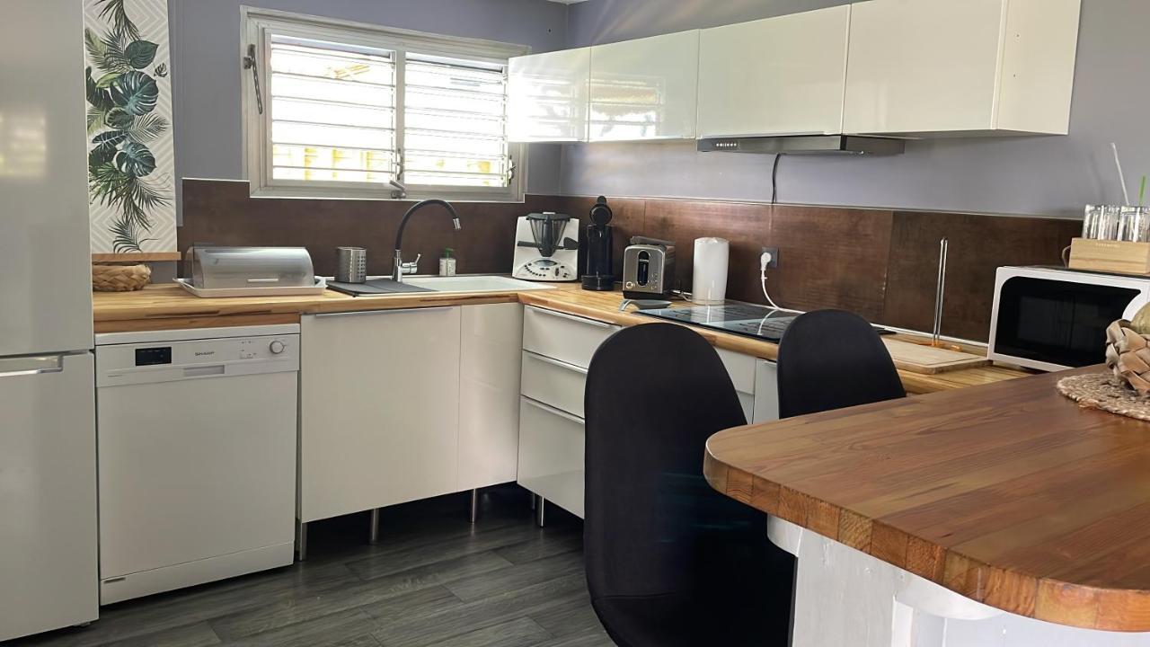 Appartement Vue Mer, Case Pilote Bagian luar foto